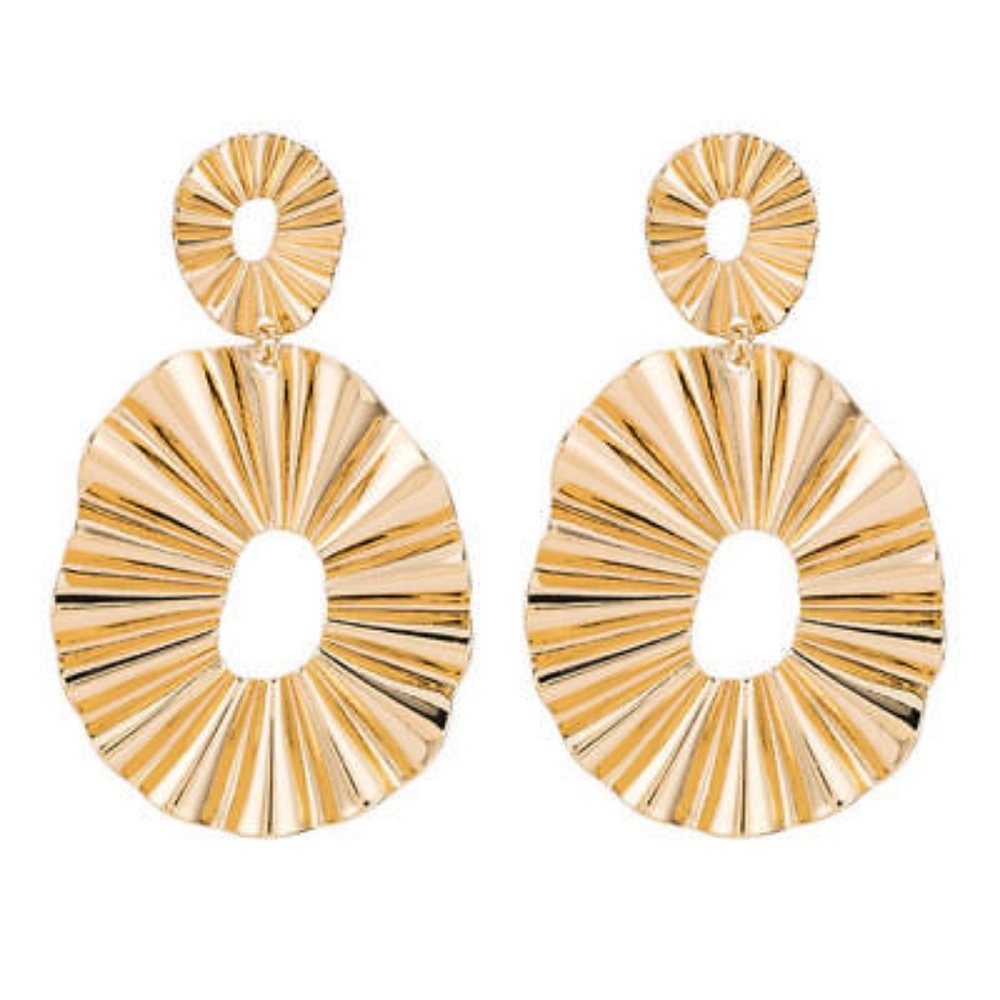 Earrings - Picture 1 of 1